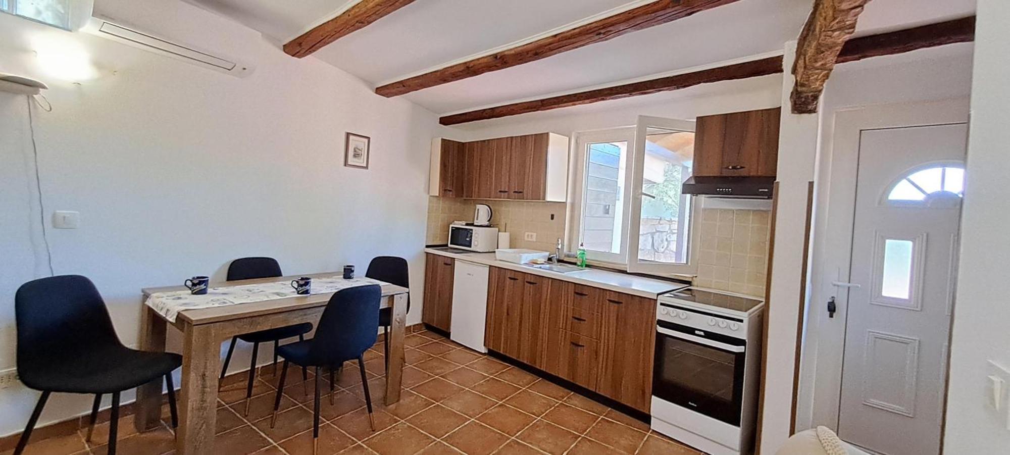 Holiday Houses Marta Ровинь Экстерьер фото